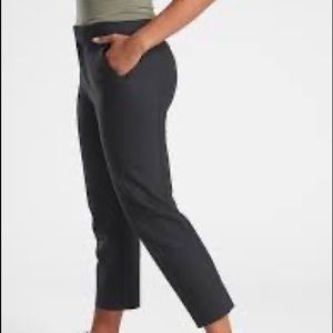 NWOT!!!  Athleta Stellar Straight Crop Pants